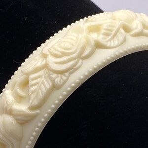 Vintage Carved Bangle Cream Color EUC